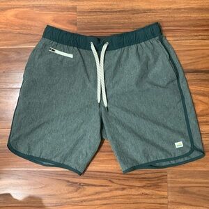 Vuori Men’s 7” Shorts - MENS SIZE MEDIUM